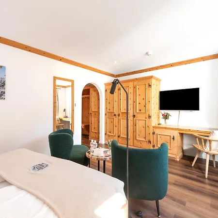 Post Hotell 4*