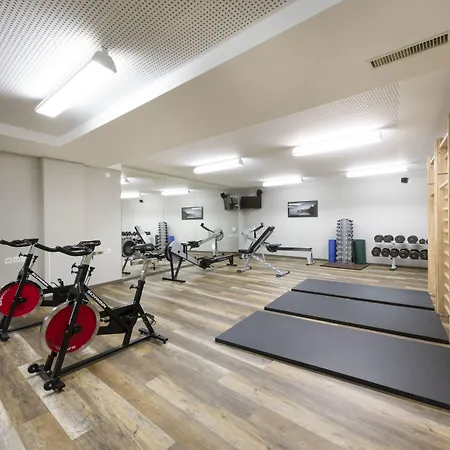 Ξενοδοχείο Post 4*