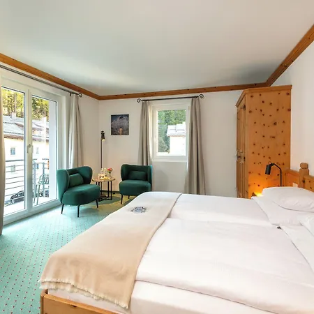 Hotel Post 4*