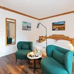 Post Hotel 4*