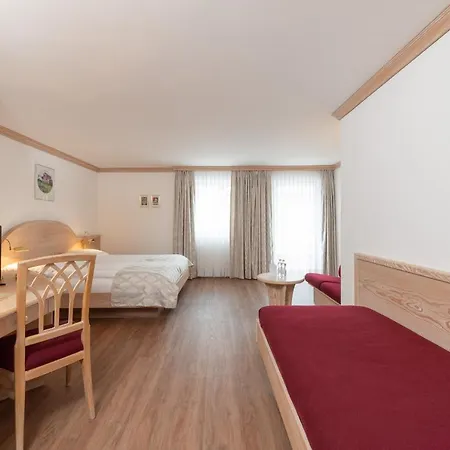 Hotel Post 4*