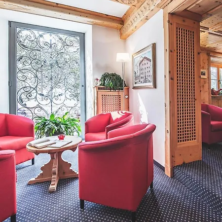 Hotel Post 4*