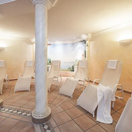 Hotel Post 4*